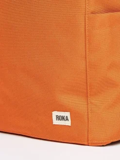 ROKA - Finchley A Recycled Canvas - Orange medium ryggsäck i canvas