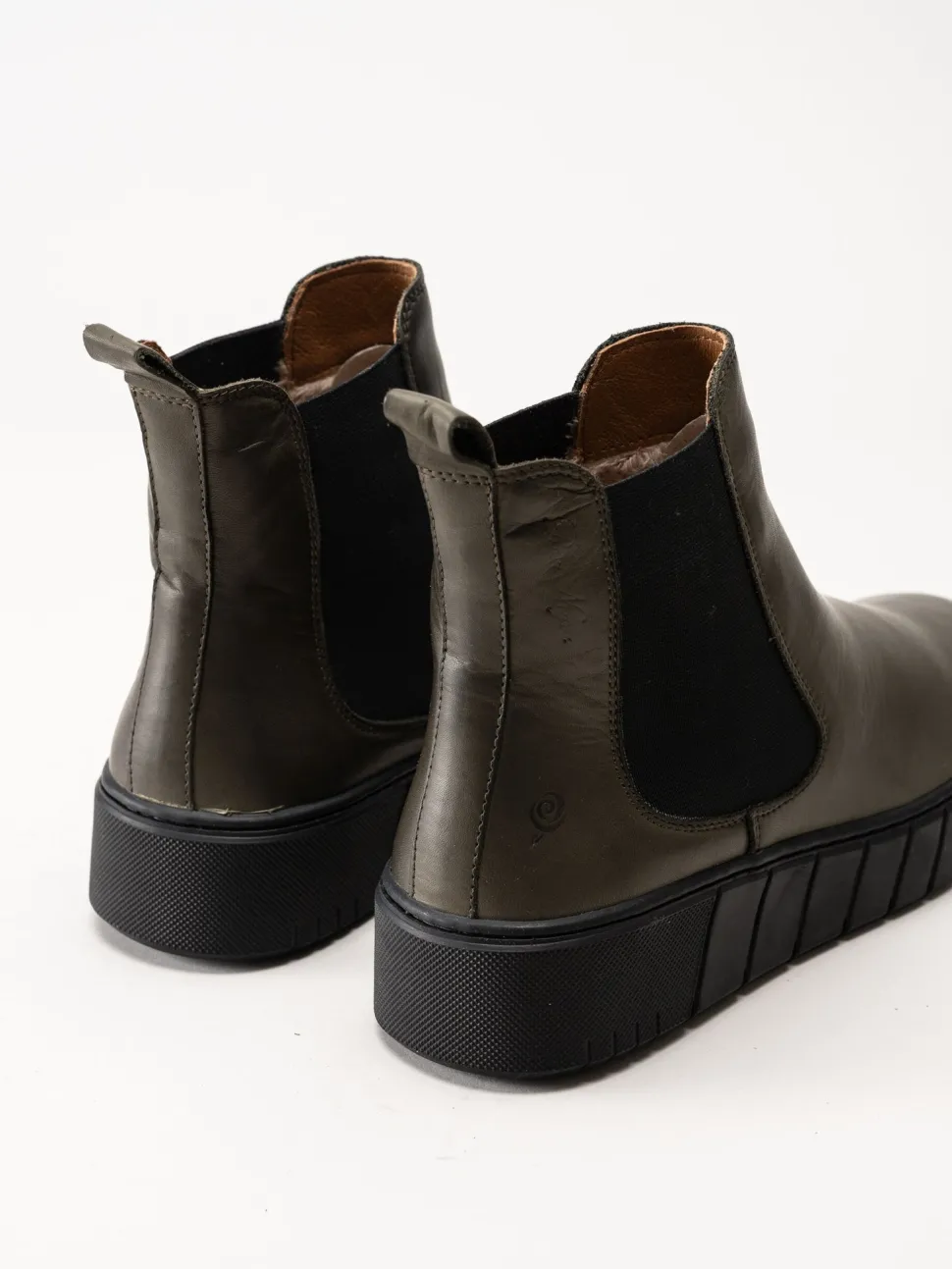 Rosa Negra - Gröna fodrade chelsea boots i skinn