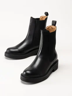 Rosa Negra - Svarta chelsea boots i skinn