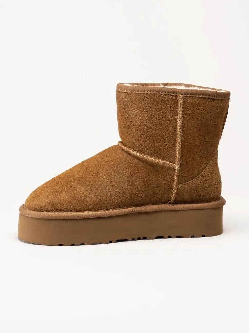 Rugged Gear - Bondi Low plateau - Ljusbruna ullfodrade boots i mocka