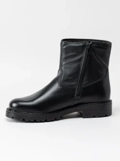 Sata - Svarta fårskinnsfodrade boots i skinn