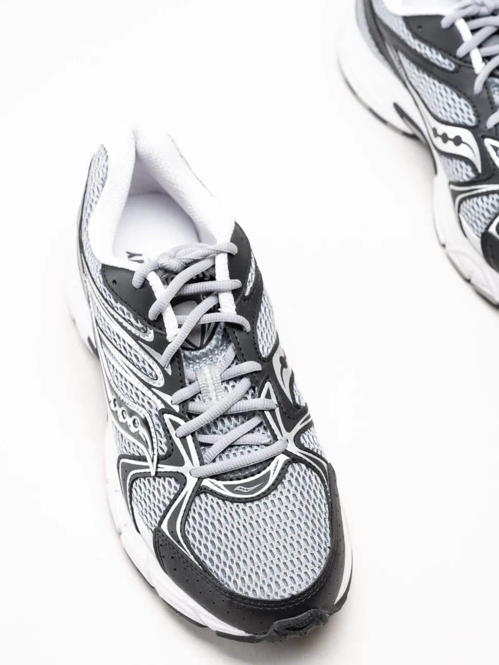 Saucony Original - Ride Millenium - Grå sneakers i mesh