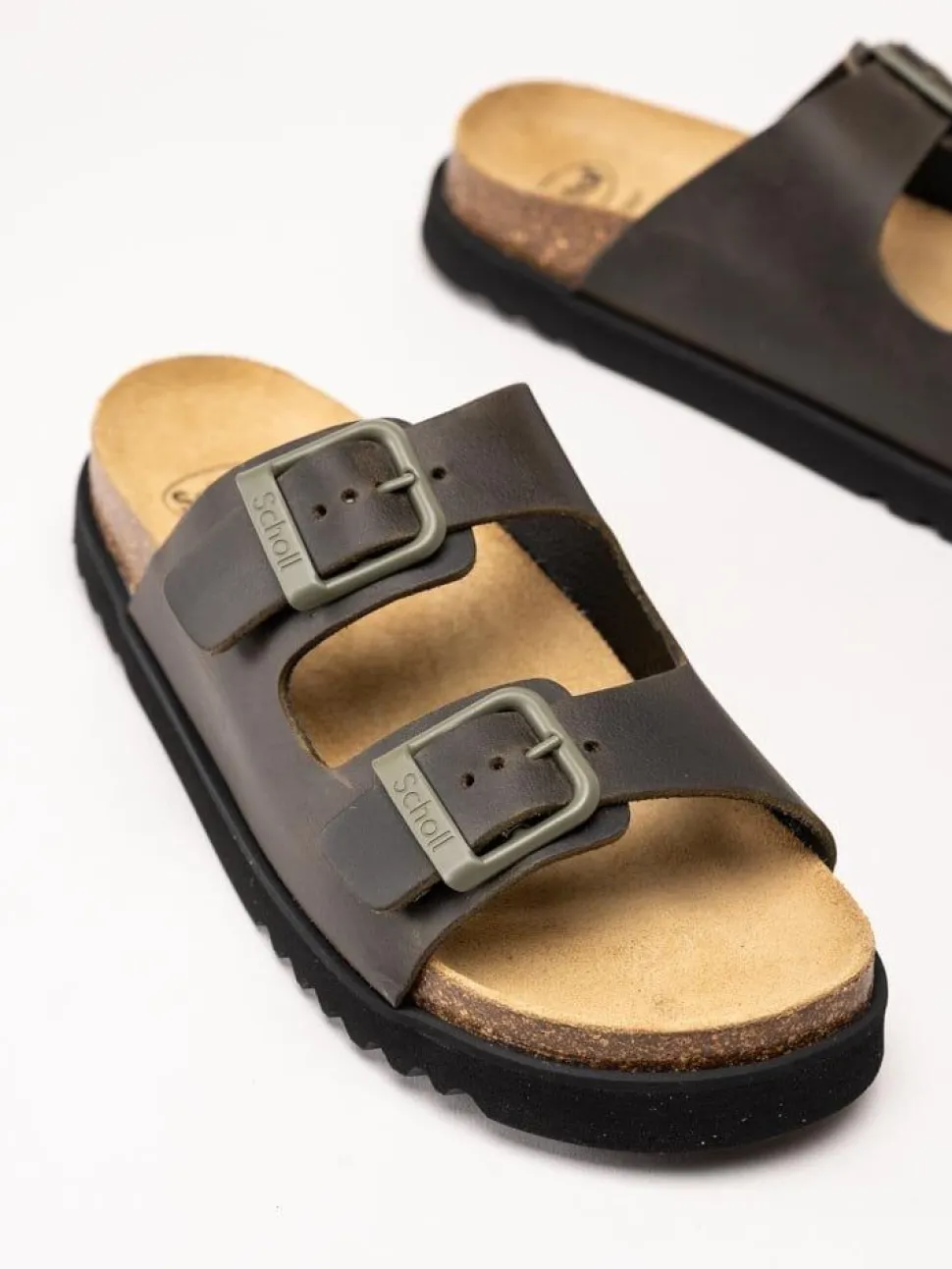 Scholl - Malerra - Khakifärgade slip in sandaler i skinn