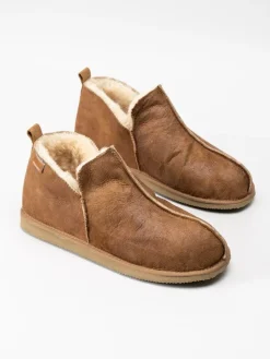 Shepherd - Anton - Ljusbruna slip on fårskinnstofflor