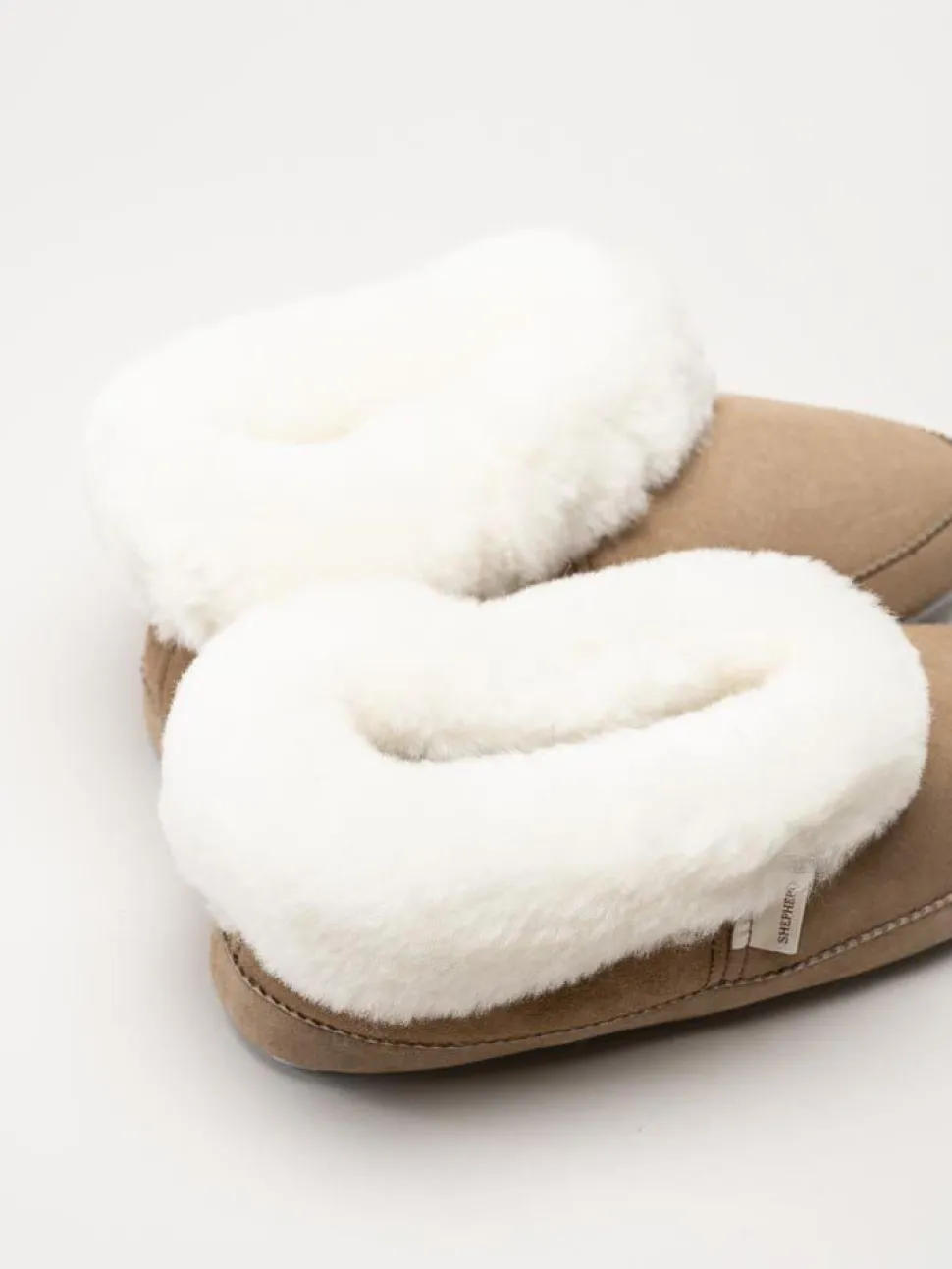Shepherd - Emmy - Beige slip on fårskinnstofflor