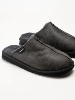 Shepherd - Hugo - Svarta slip in fårskinnstofflor