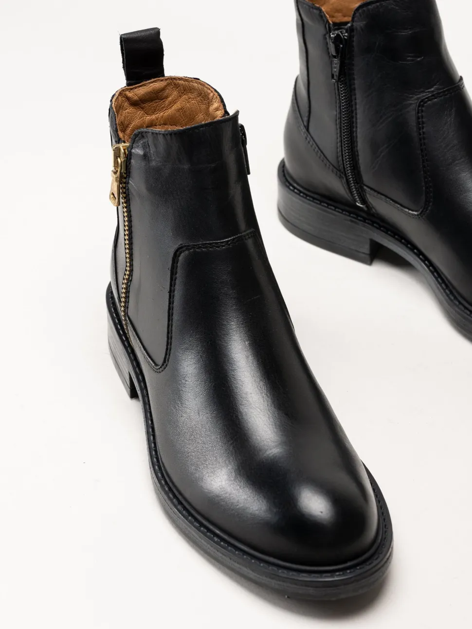 Shoedesign Copenhagen - Claudia - Svarta boots i skinn