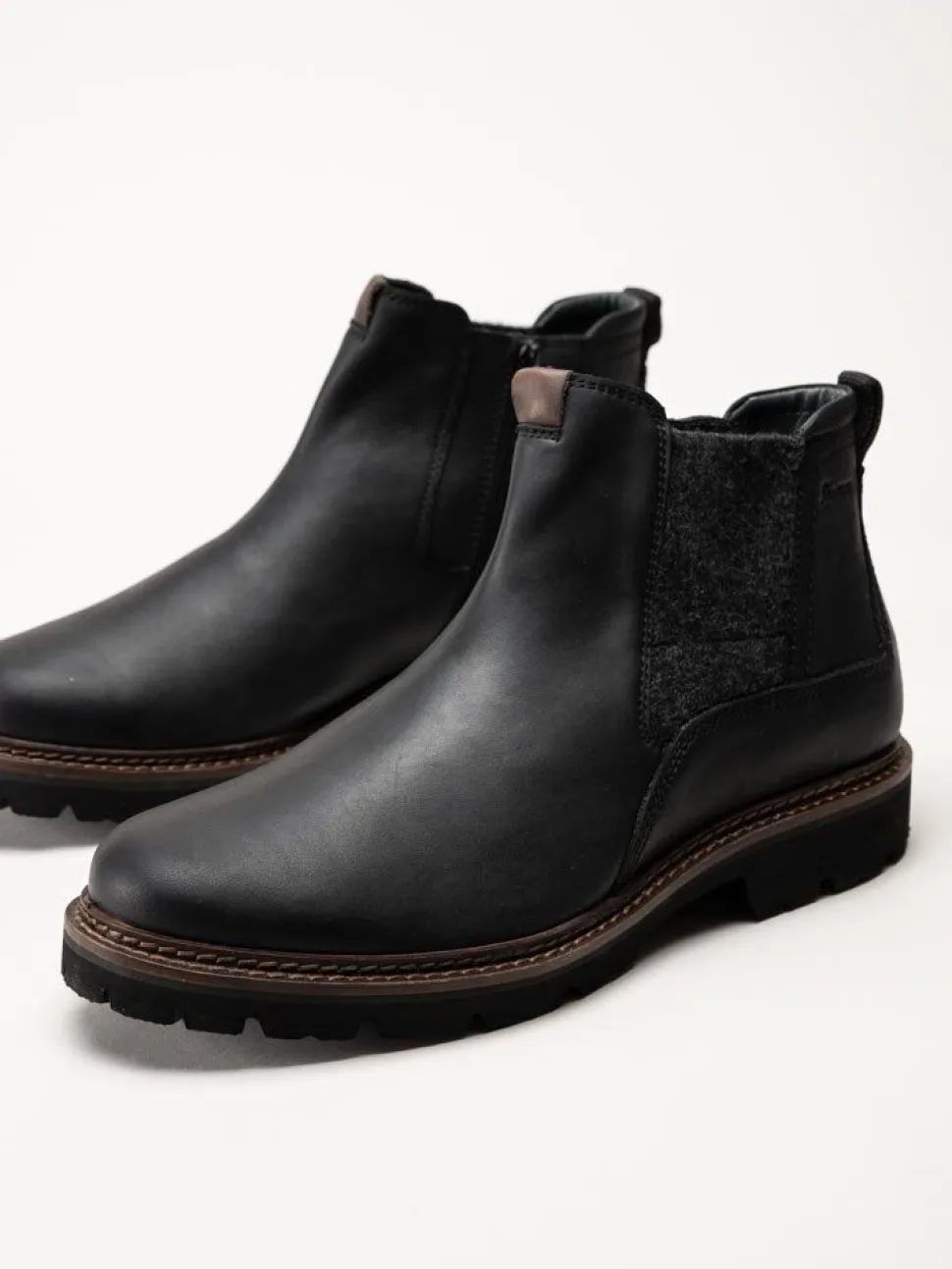 Sioux - Adalrik-715H - Svarta chelsea boots i oljat skinn
