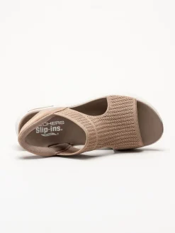 Skechers - Arch Fit - Bruna slip-in sandaler