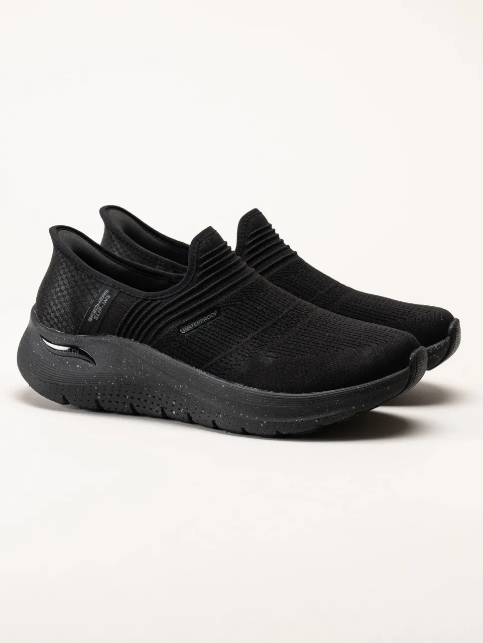 Skechers - Arch Fit 2.0 - Svarta slip-ins sneakers