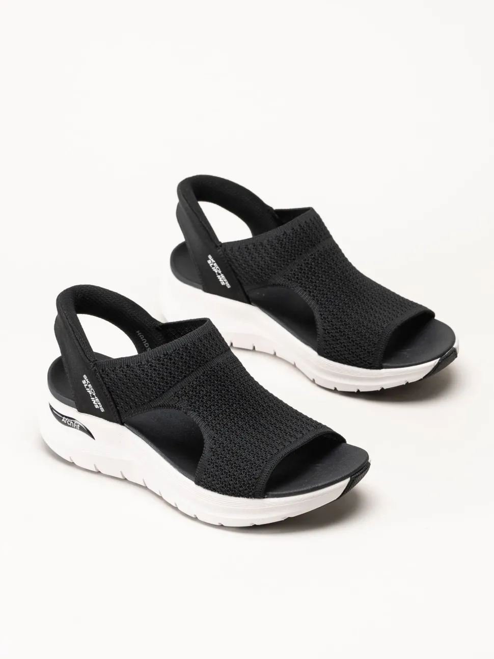 Skechers - Arch Fit - Svarta slip-in sandaler