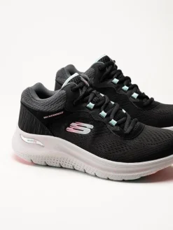 Skechers - Arch Fit 2.0 - Svarta vattentäta sportskor