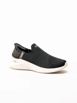 Skechers - Arch Fit Ultra Flex 3.0 Martha - Svarta slip-ins sneakers