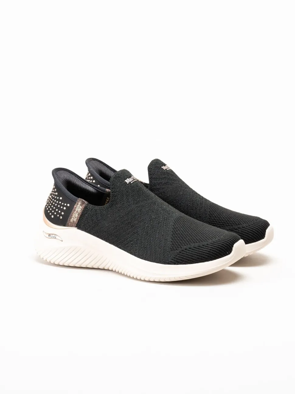 Skechers - Arch Fit Ultra Flex 3.0 Martha - Svarta slip-ins sneakers