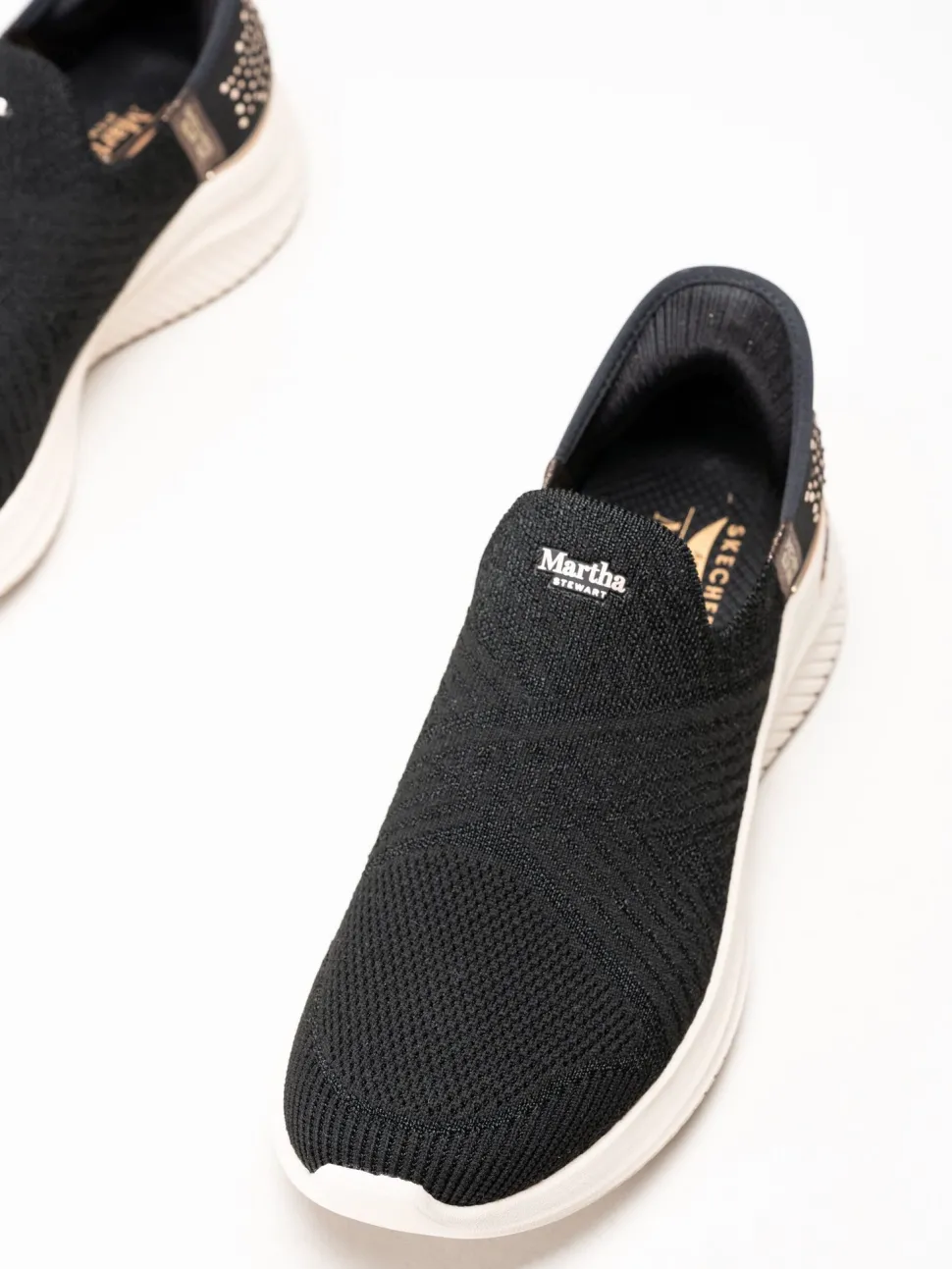 Skechers - Arch Fit Ultra Flex 3.0 Martha - Svarta slip-ins sneakers