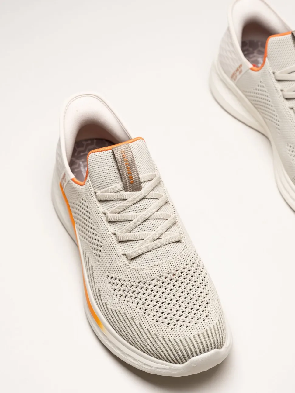 Skechers - Relaxed Fit - Beige slip-ins sneakers