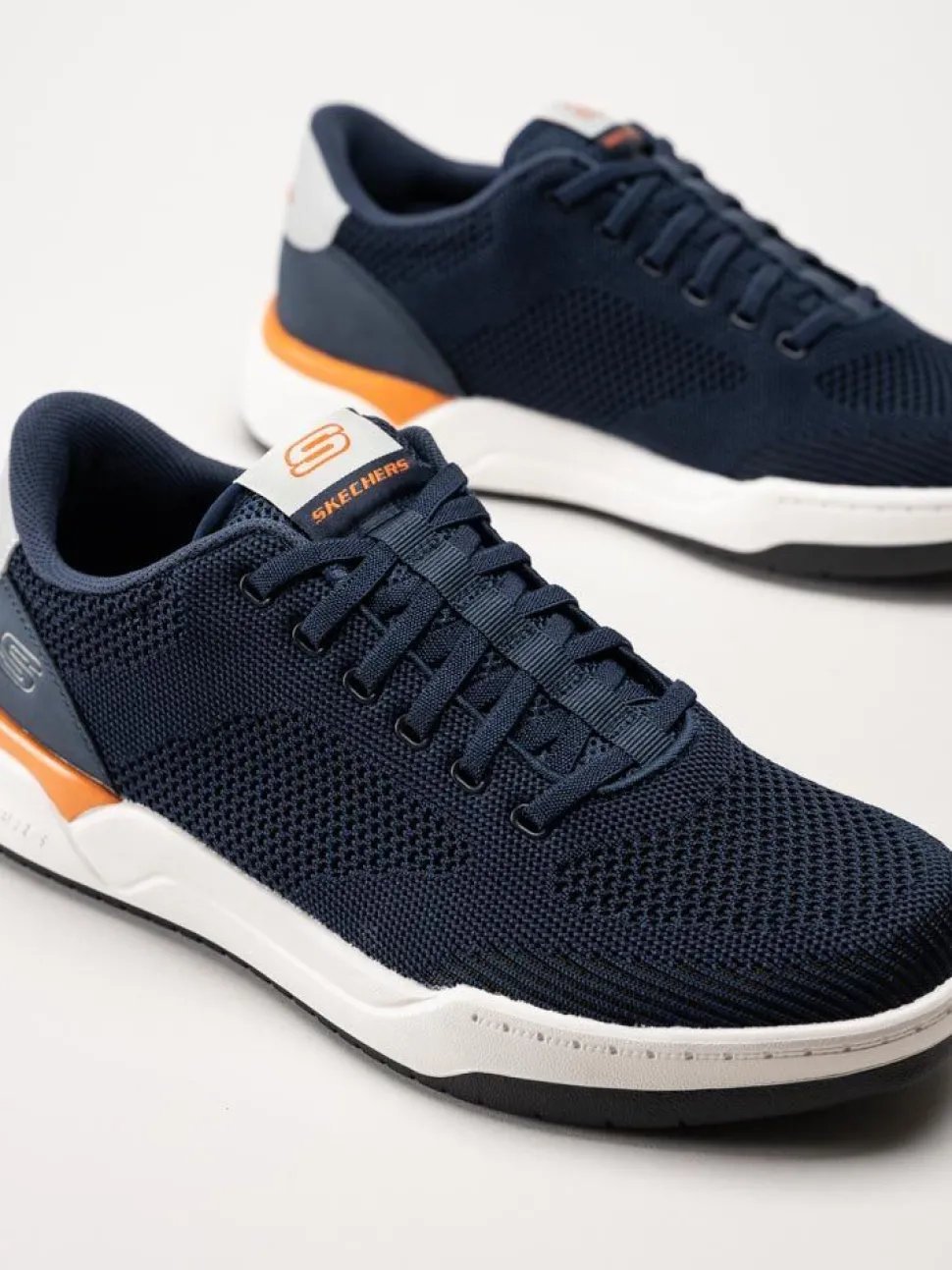 Skechers - Relaxed Fit Corliss Dorset - Mörkblå sneakers i textil