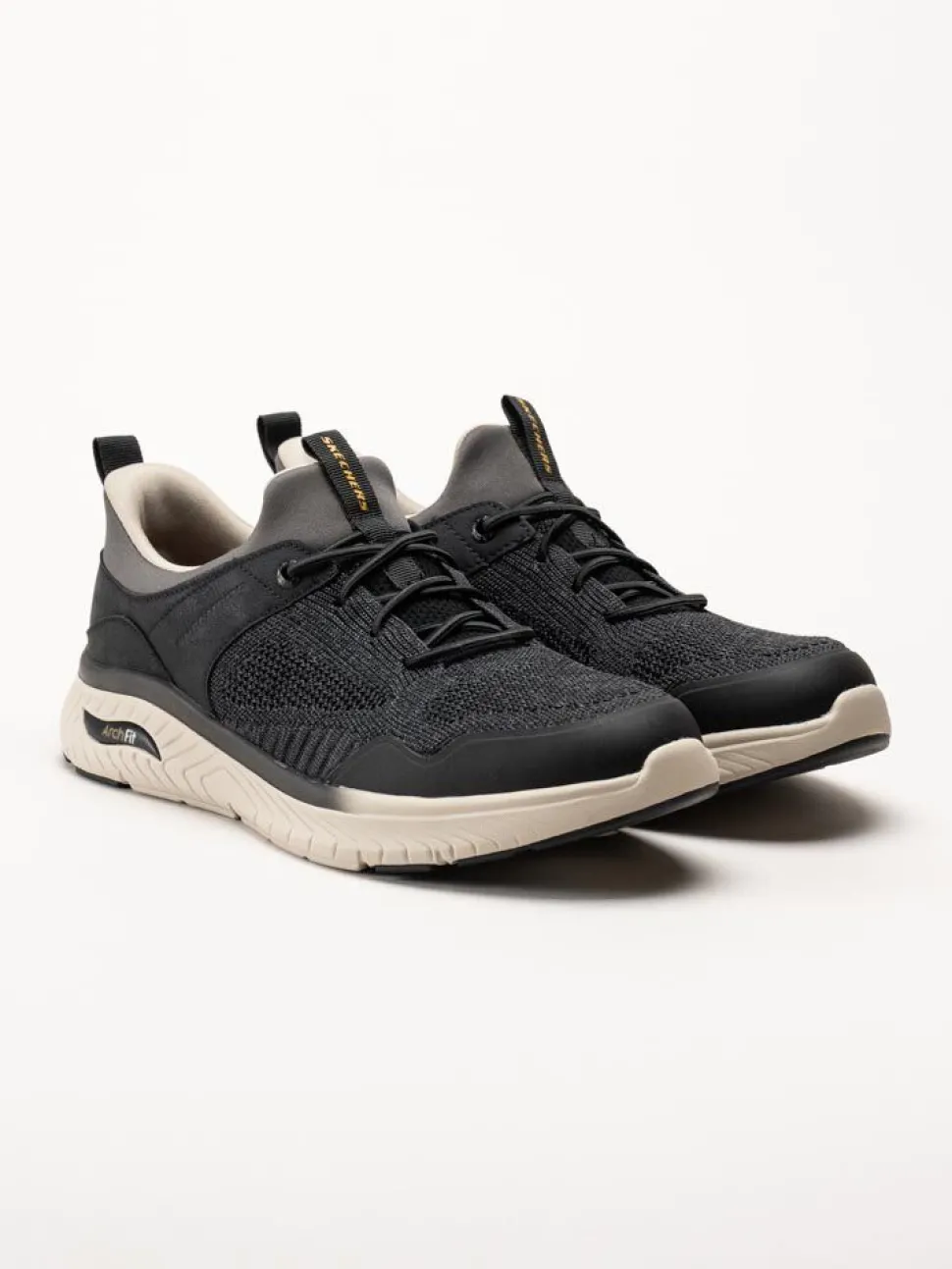 Skechers - Relaxed fit - Svarta slip-ins sneakers i mesh