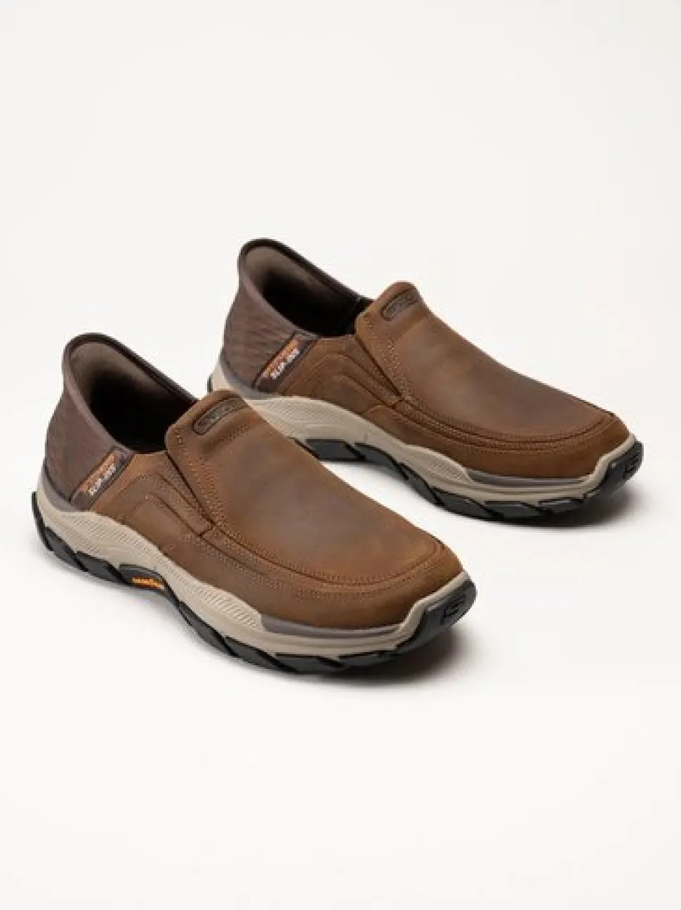 Skechers - Slip-Ins Conner - Rayne - Svarta slip-Ins promenadskor i oljad nubuck