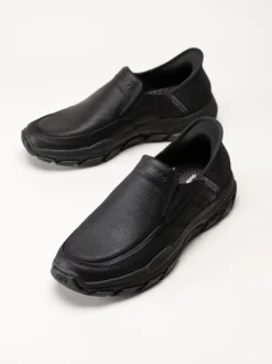 Skechers - Slip-Ins Conner - Rayne - Svarta slip-Ins promenadskor i oljad nubuck