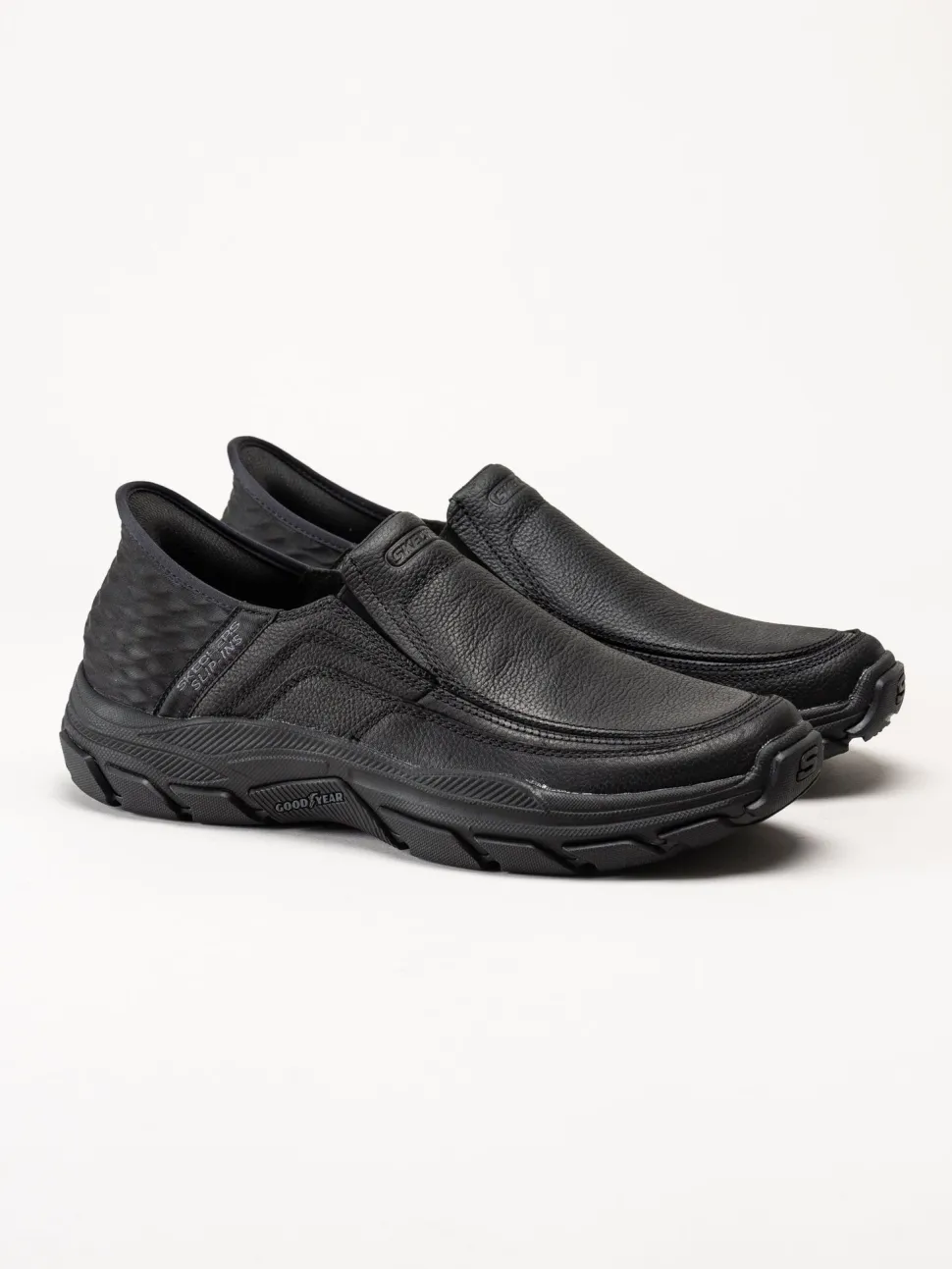 Skechers - Slip-Ins Respected - Elgin - Svarta slip-Ins promenadskor i skinn