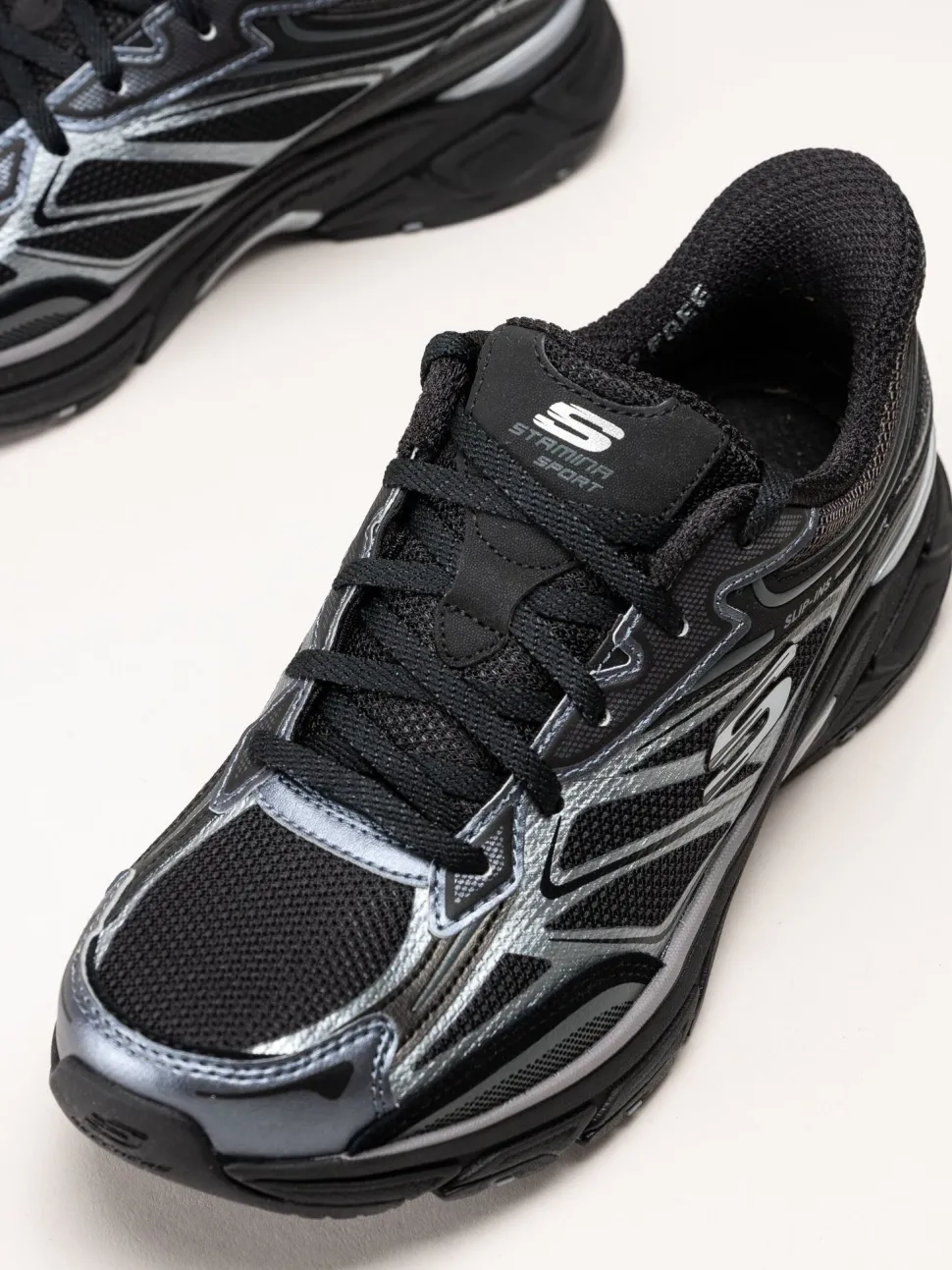 Skechers - Slip-Ins Stamina Sport - Svarta slip-ins sportskor