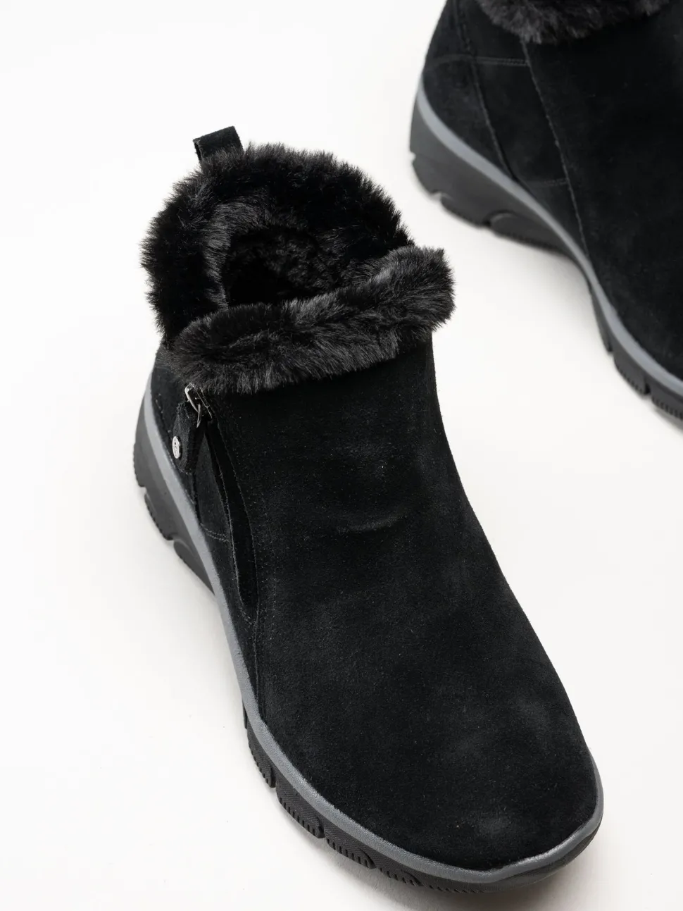 Skechers - Svarta fodrade kängor i mocka