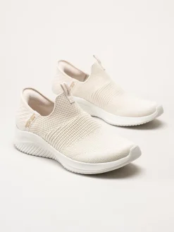 Skechers - Ultra Flex 3.0 Cozy Streak - Beige slip-ins sneakers i textil
