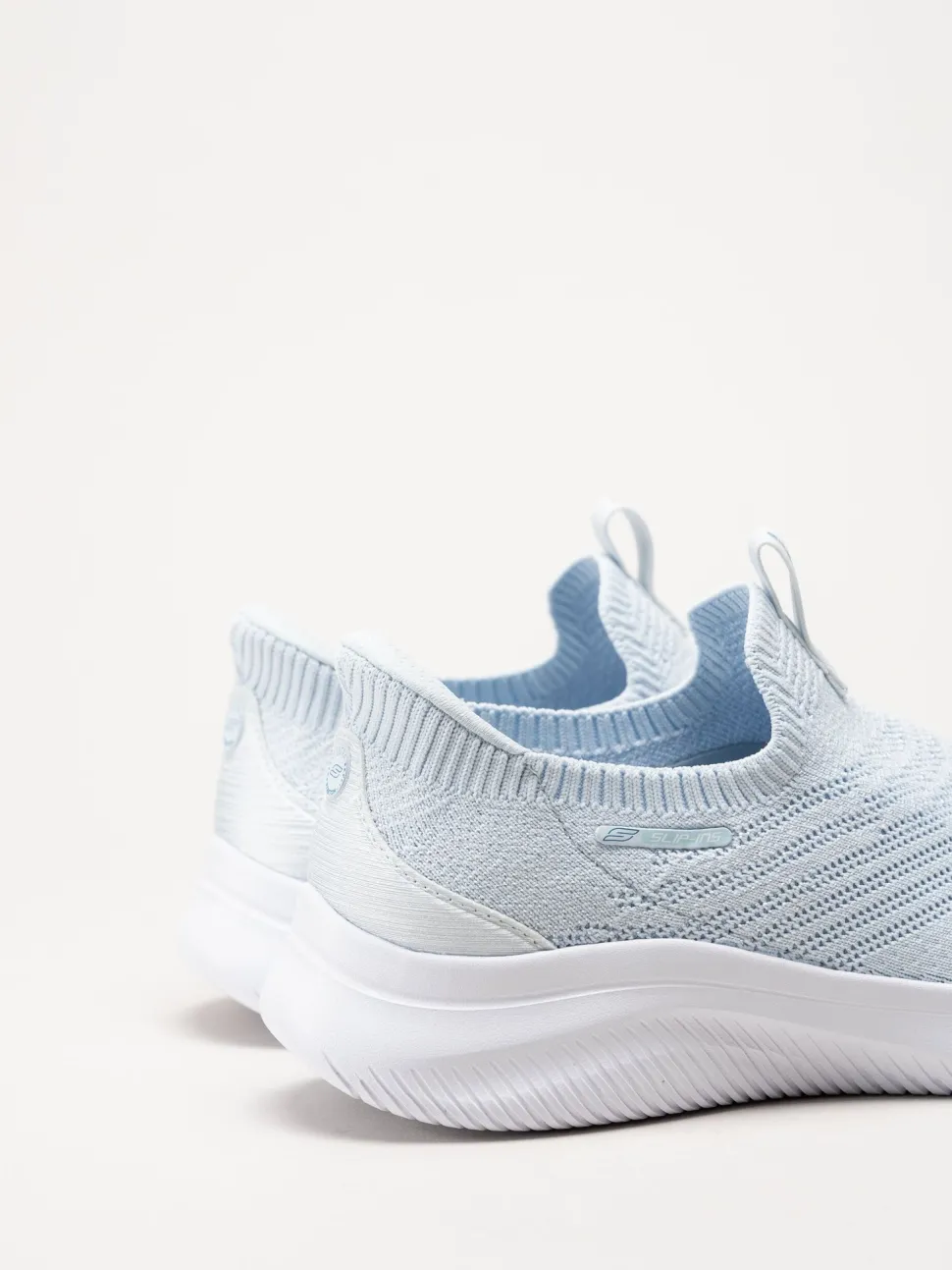 Skechers - Ultra Flex 4.0 - Ljusblå slip-ins sneakers