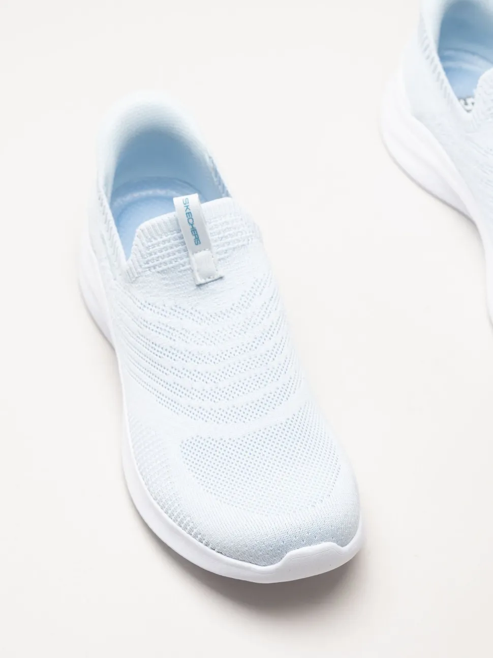 Skechers - Ultra Flex 4.0 - Ljusblå slip-ins sneakers