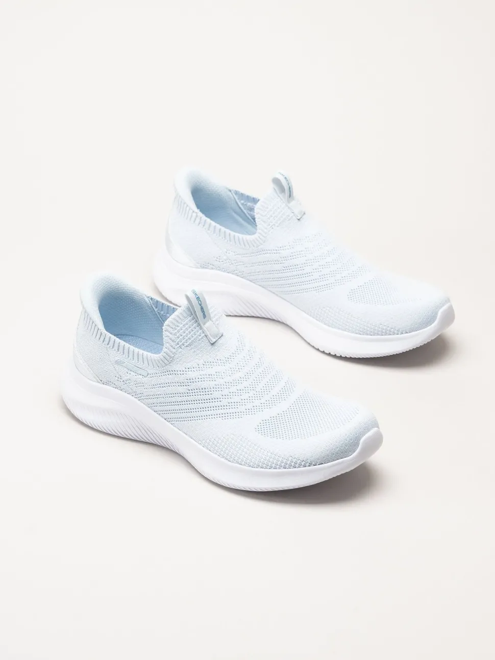 Skechers - Ultra Flex 4.0 - Ljusblå slip-ins sneakers