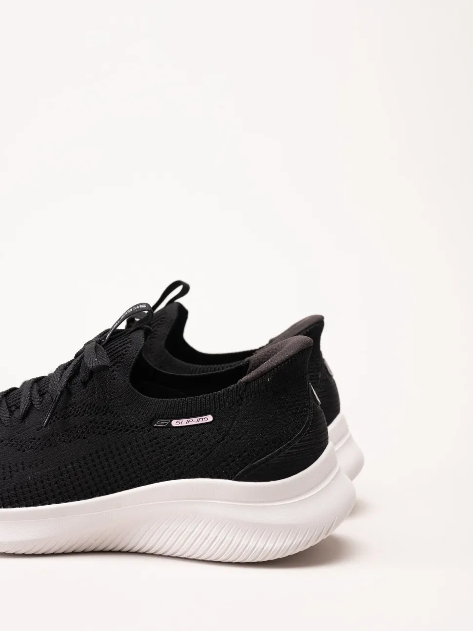 Skechers - Ultra Flex 4.0 - Svarta slip ins sneakers