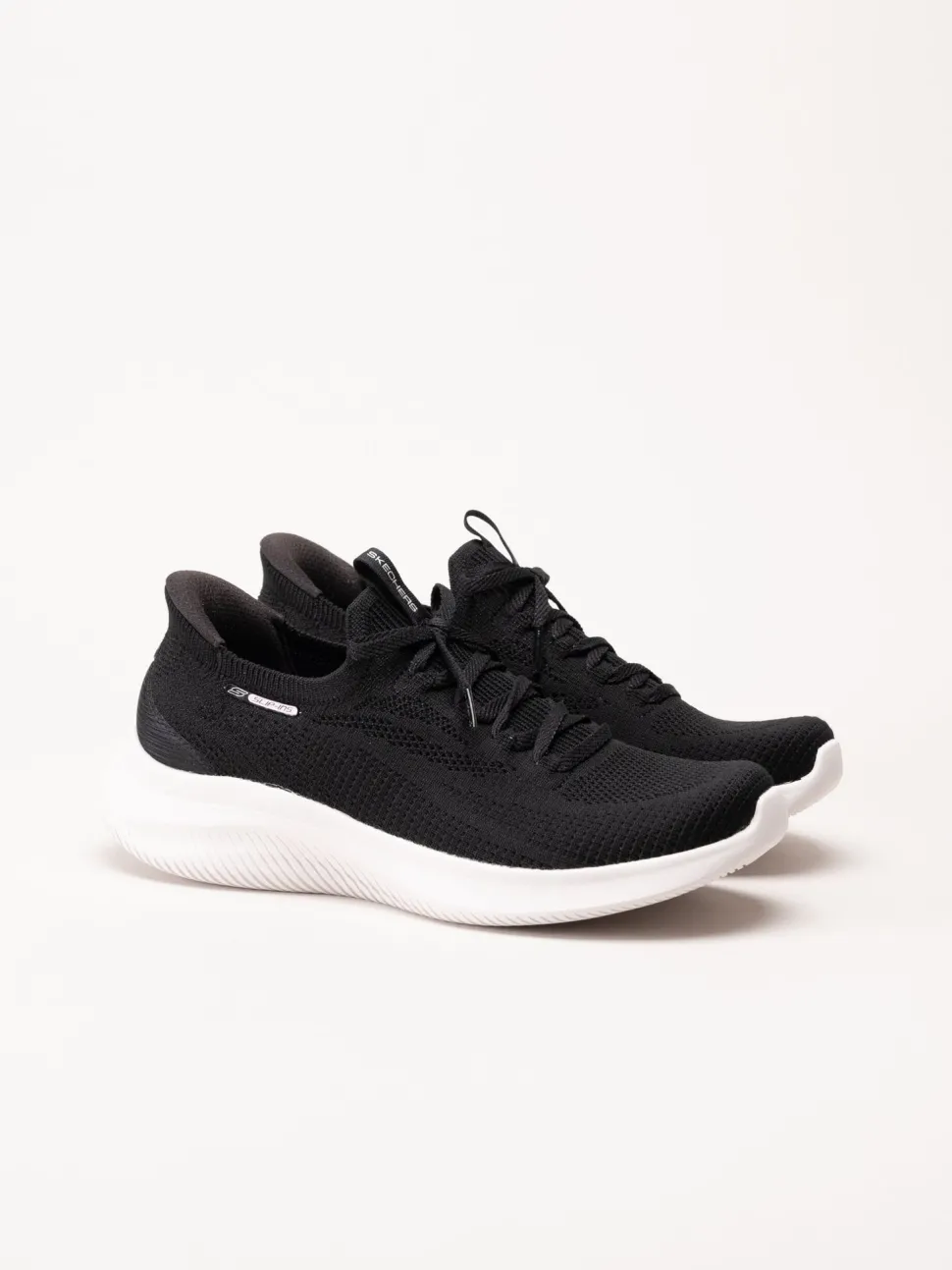 Skechers - Ultra Flex 4.0 - Svarta slip ins sneakers