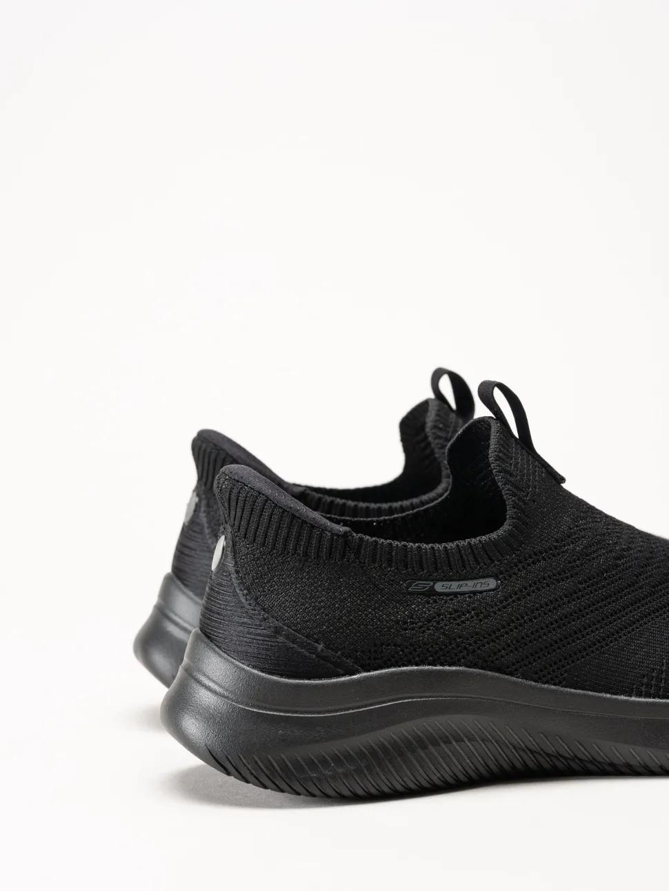 Skechers - Ultra Flex 4.0 - Svarta slip-ins sneakers