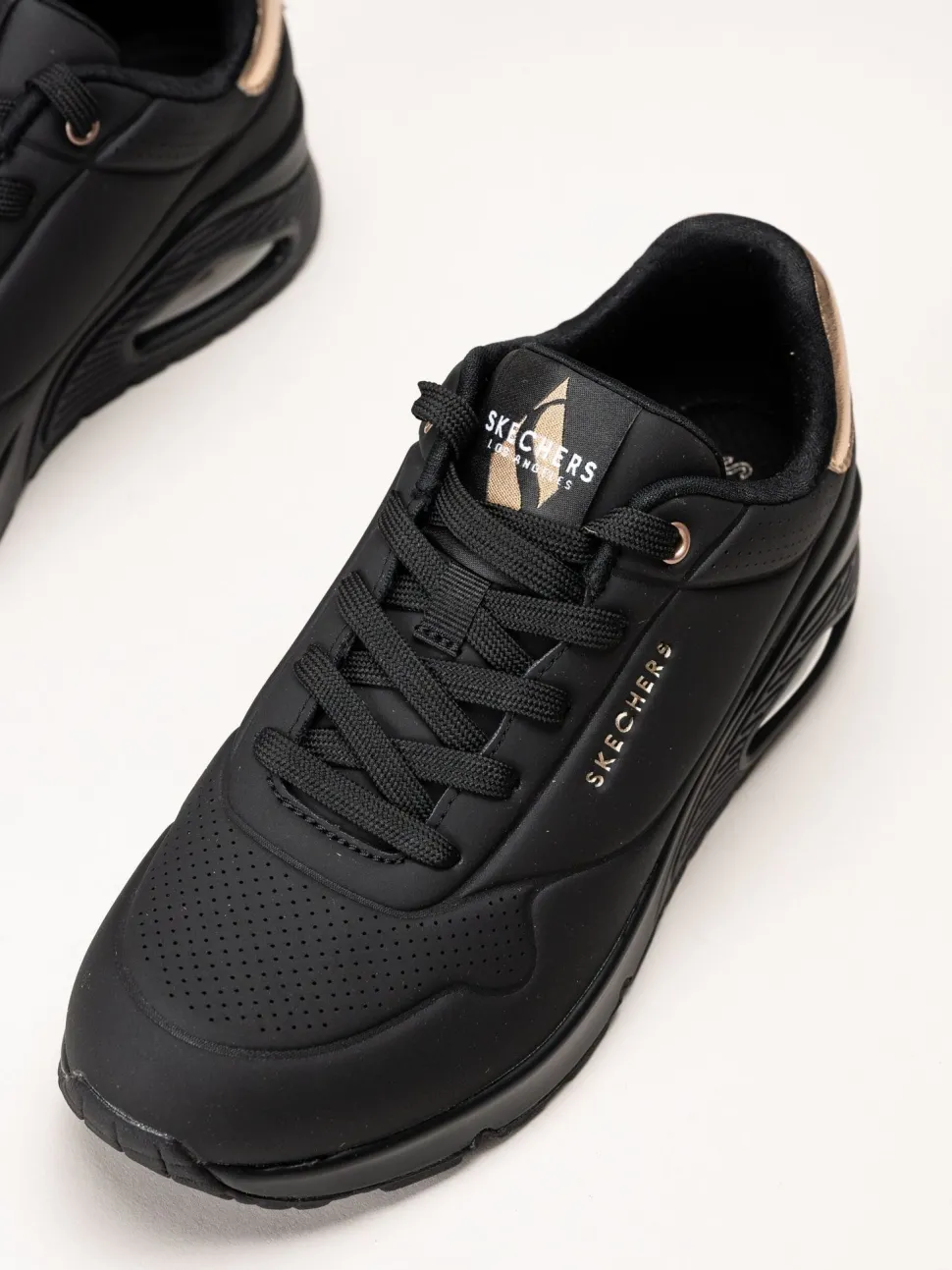 Skechers - Uno - Golden Air - Svarta sneakers i skinnimitation