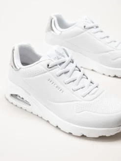 Skechers - Uno - Shimmer Away - Vita sneakers i skinnimitation