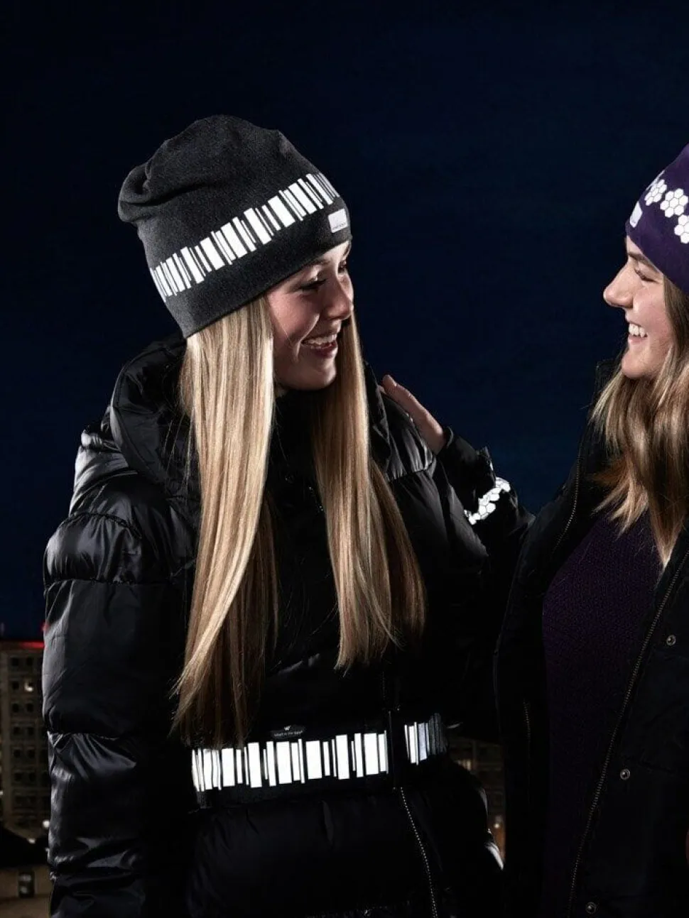Smart in the Dark - Mössa Norrsken - Svart bomullsmössa med reflex Norrsken