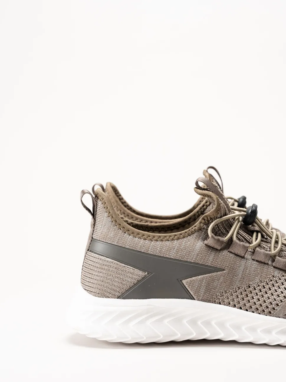 Soft Comfort - Heliett - Bruna sneakers i stickad texil