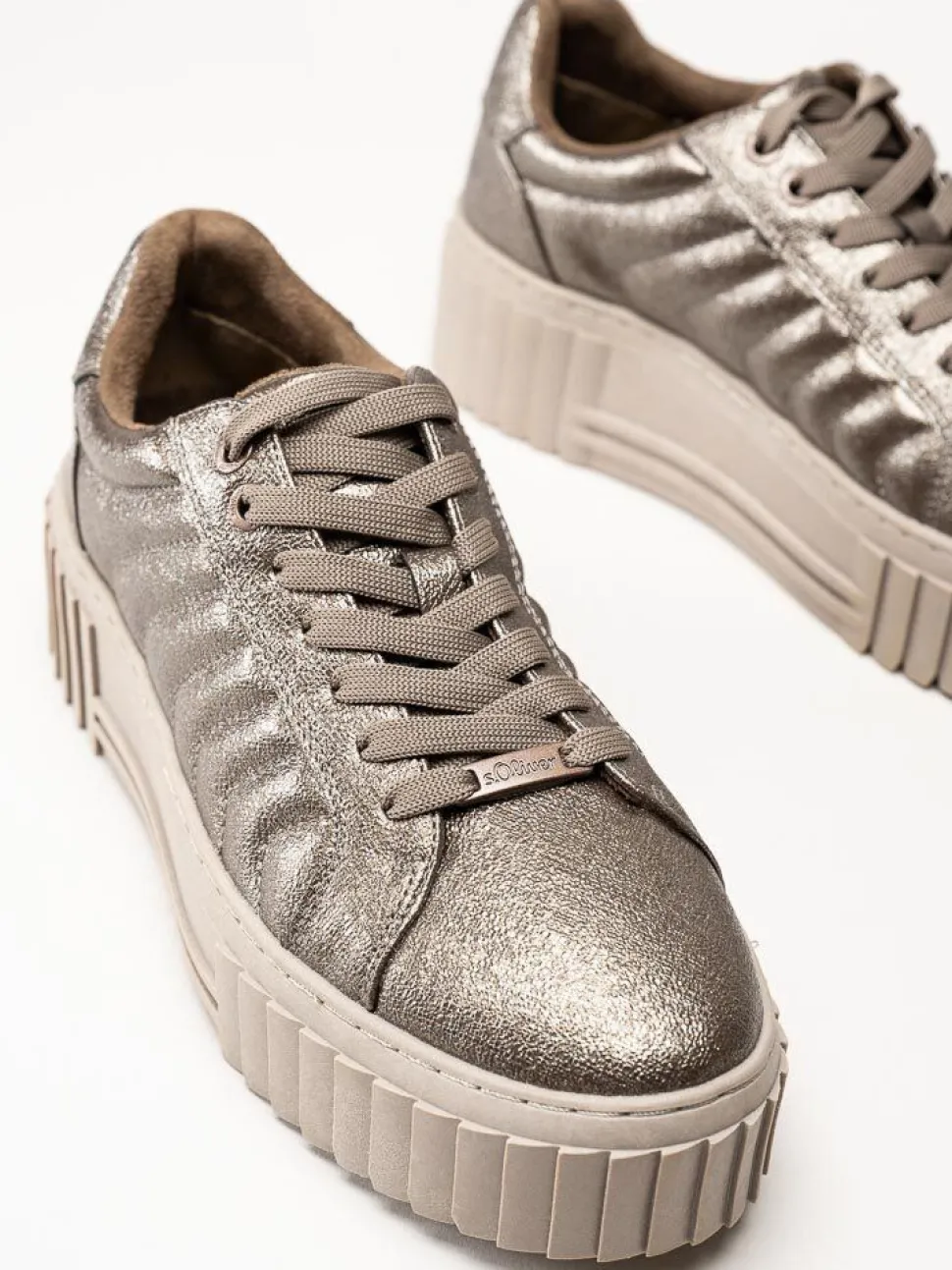 S.Oliver - Bronsfärgade platåsneakers