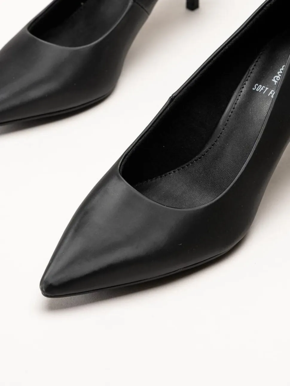 S.Oliver - Svarta pumps med skimmer