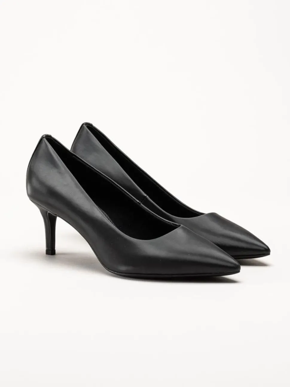 S.Oliver - Svarta pumps med skimmer