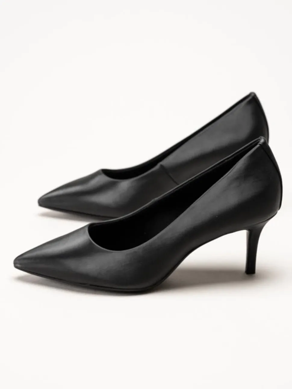 S.Oliver - Svarta pumps med skimmer