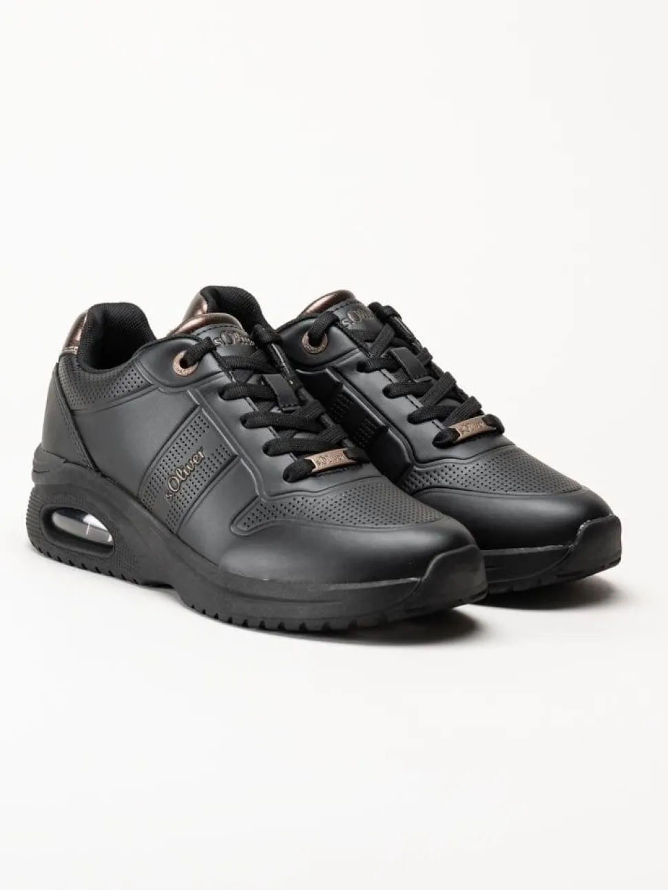 S.Oliver - Svarta sneakers i skinnimitation