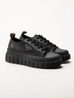 S.Oliver - Svarta sneakers med platåsula