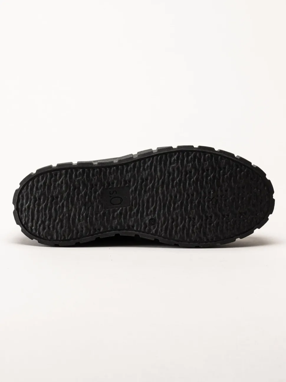 S.Oliver - Svarta sneakers med platåsula