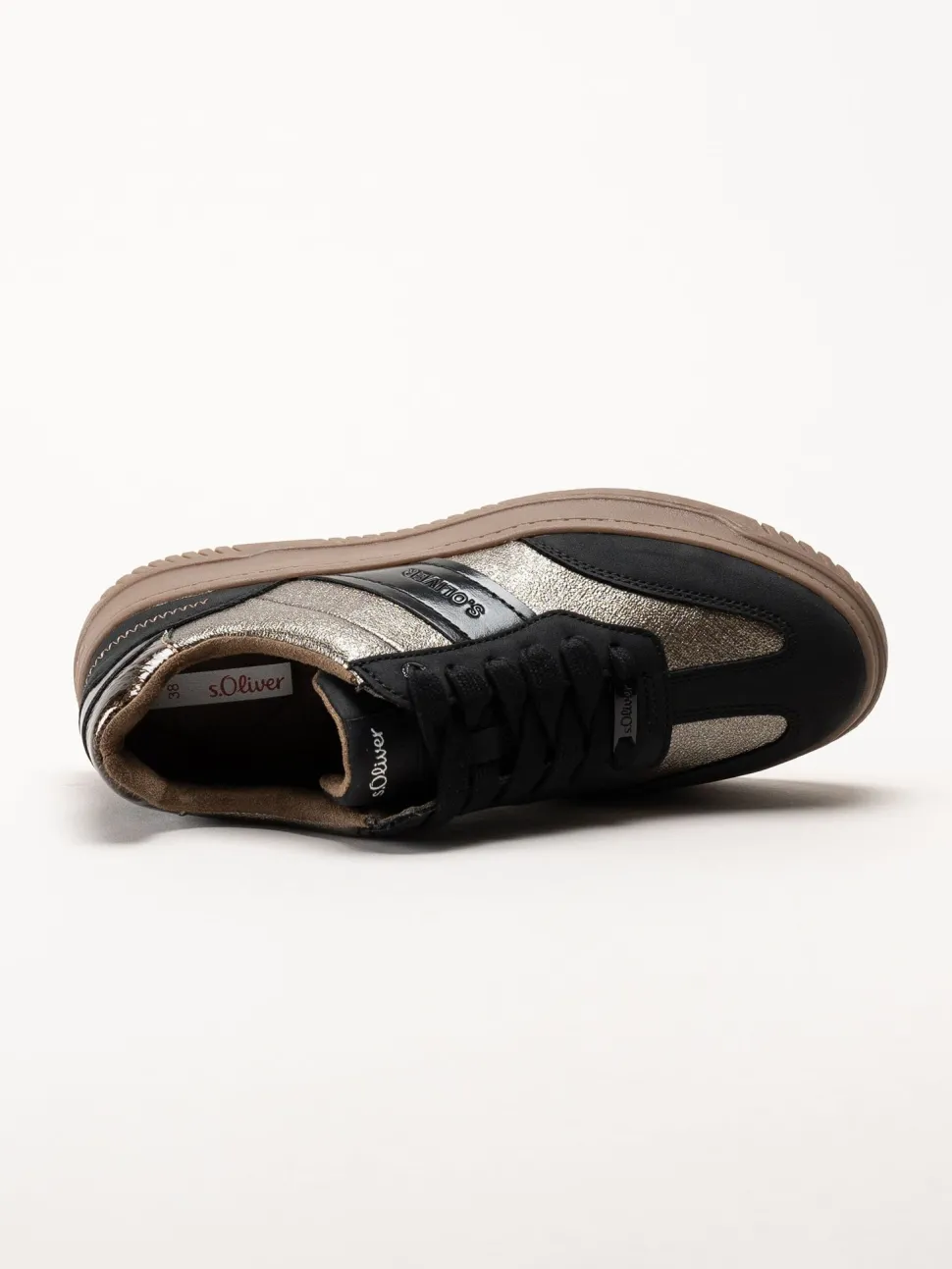 S.Oliver - Svarta sneakers med partier i mörk guldfärg