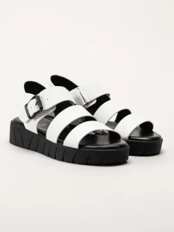 S.Oliver - Vita sandaler i skinnimitation