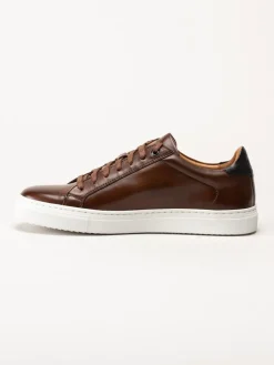 Strömberg - Arezzo - Bruna sneakers i skinn