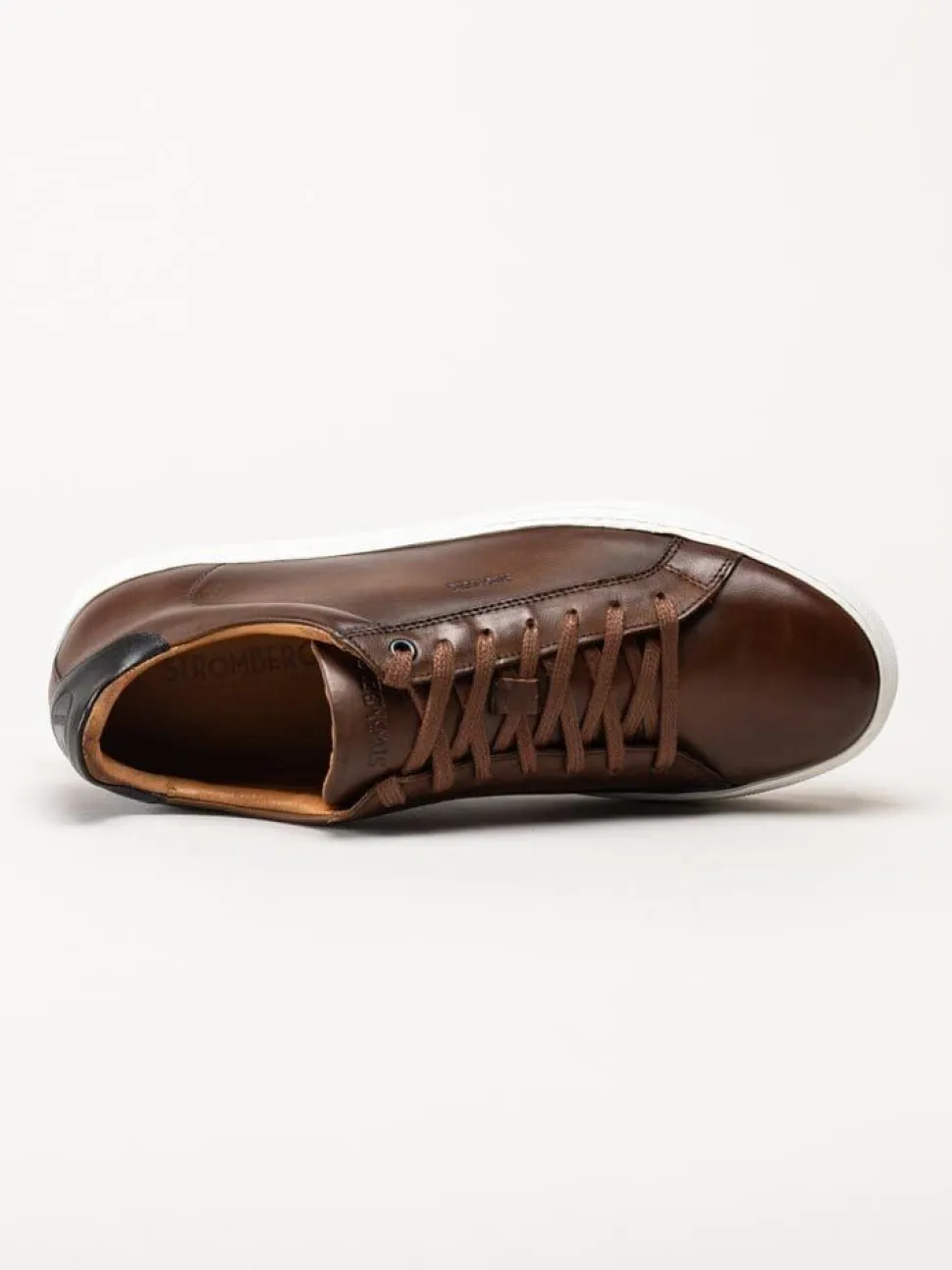 Strömberg - Arezzo - Bruna sneakers i skinn