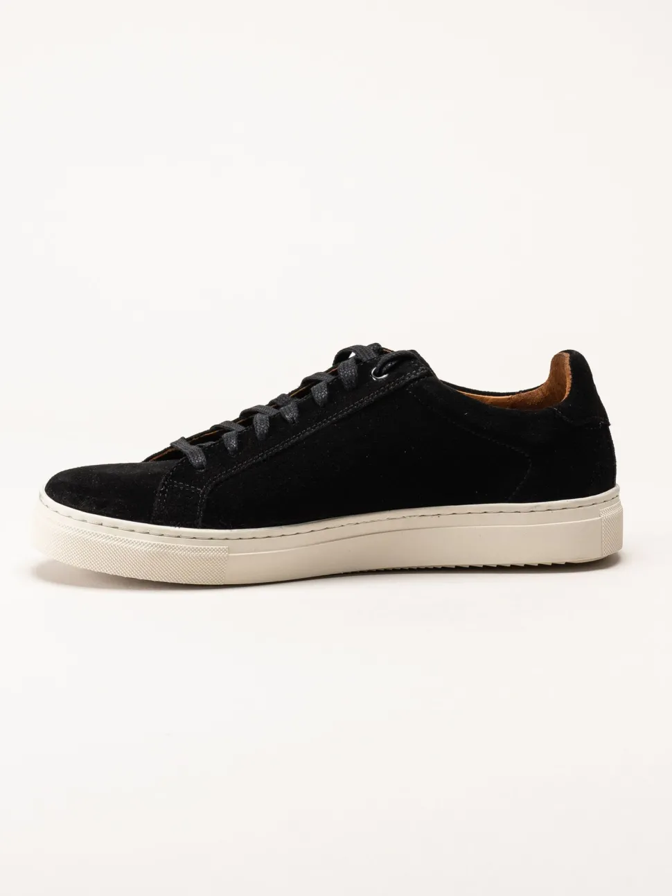 Strömberg - Arezzo - Svarta sneakers i mocka